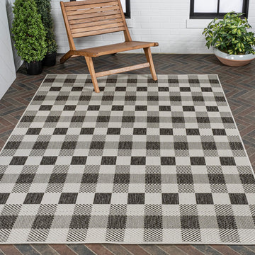 Darcy Traditional Geometric Bold Gingham Area Rug
